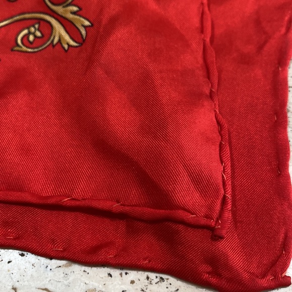 Vintage SILK SCARF 🧣 the 12 horoscopes The Sun I. MAGNIN & Co 28” by 29” - Picture 13 of 16